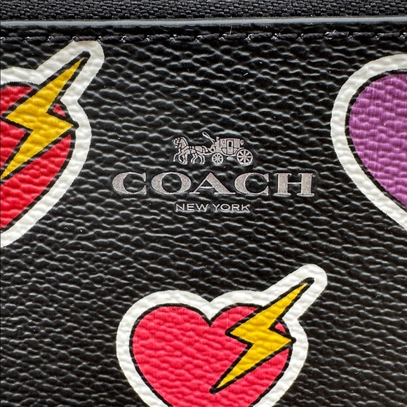 Coach Black Wristlet with Heart and Lightning Motif. Limited edition and Rare! - Picture 5 of 7